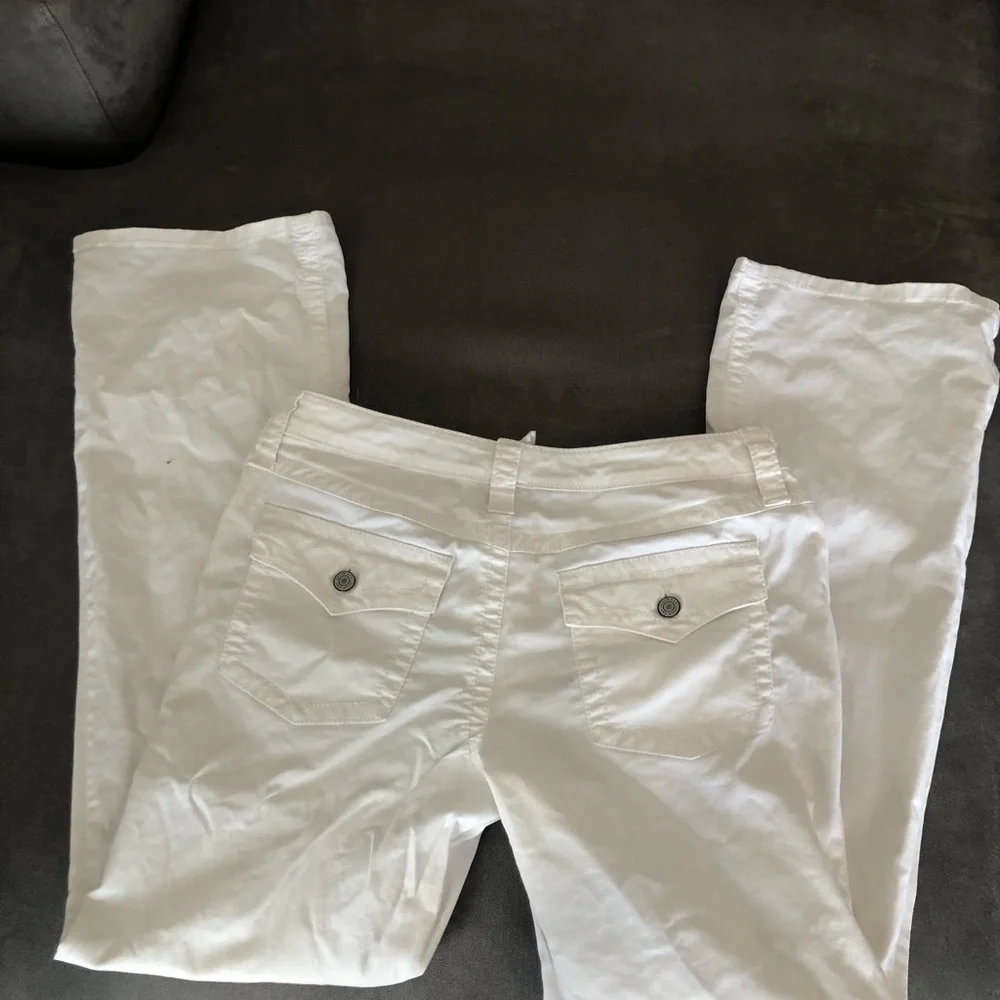 London Jean white jeans. Boot cut. Preowned. - Picture 12 of 16